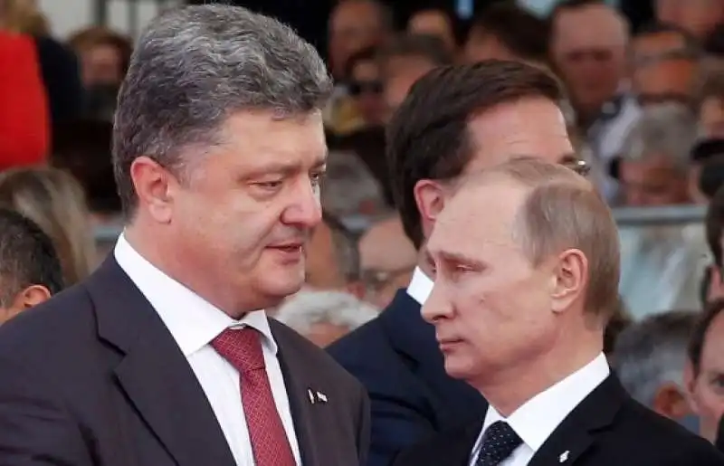 PETRO POROSHENKO E VLADIMIR PUTIN  IN NORMANDIA - 2014 