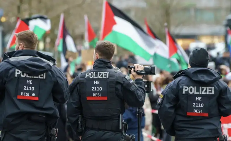 PROTESTE PRO PALESTINA A BERLINO