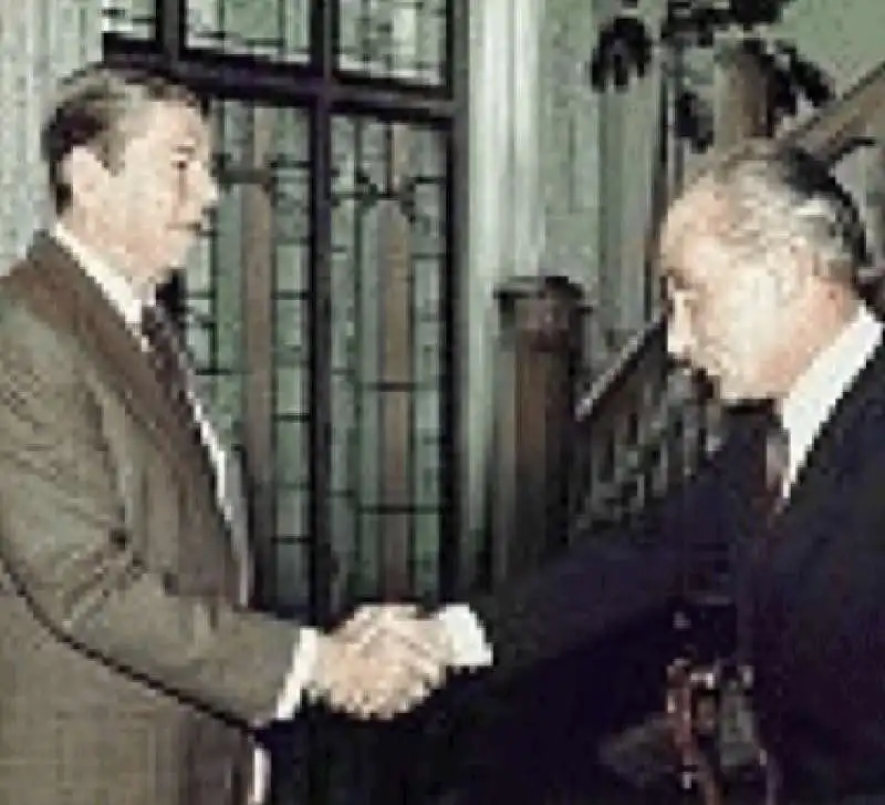 RONALD REAGAN E GIOVANNI SARTORI