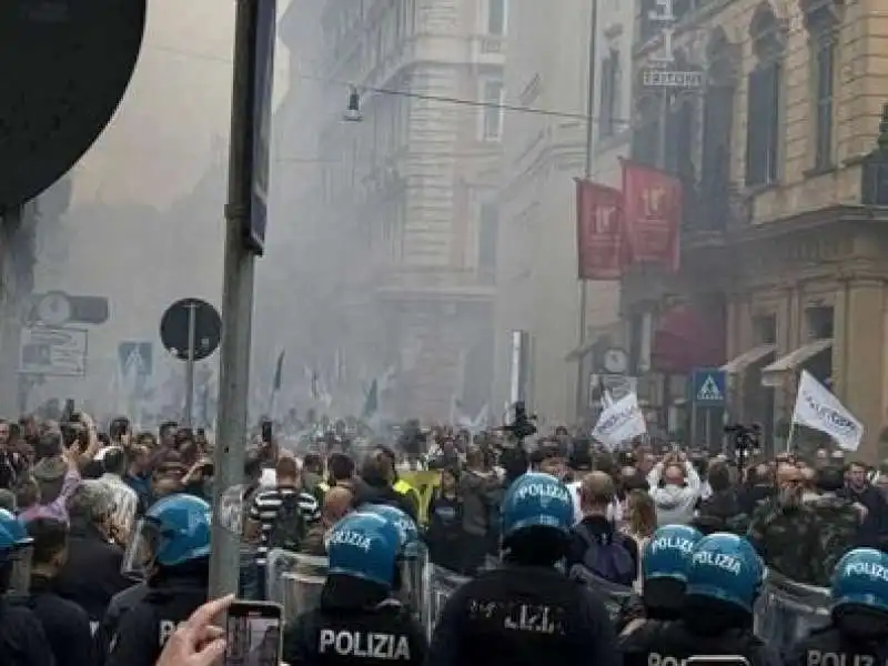 sciopero dei tassisti a roma