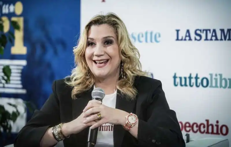 serena bortone al salone del libro di torino