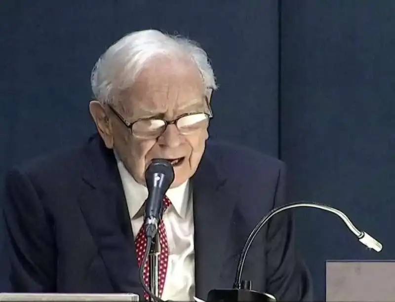 warren buffett   assemblea degli azionisti di berkshire hathaway 2