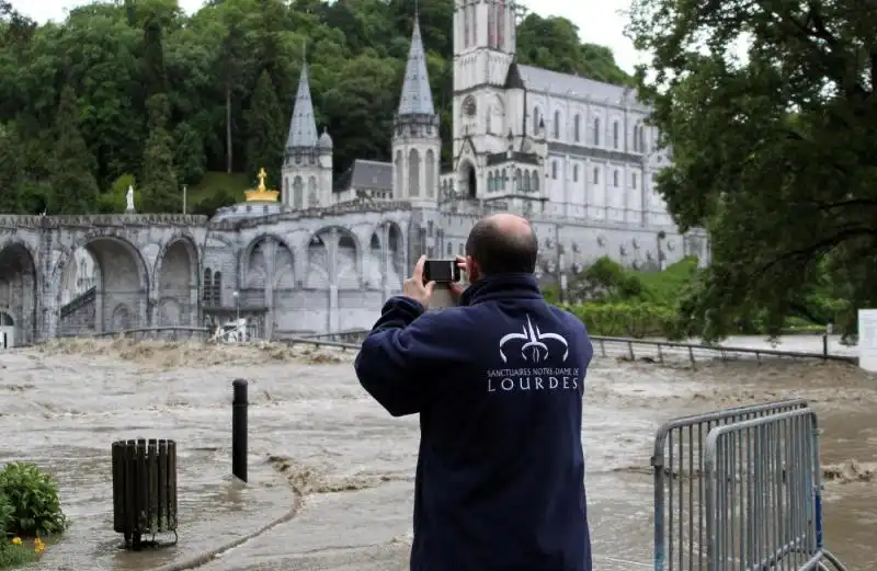 ALLUVIONE LOURDES 