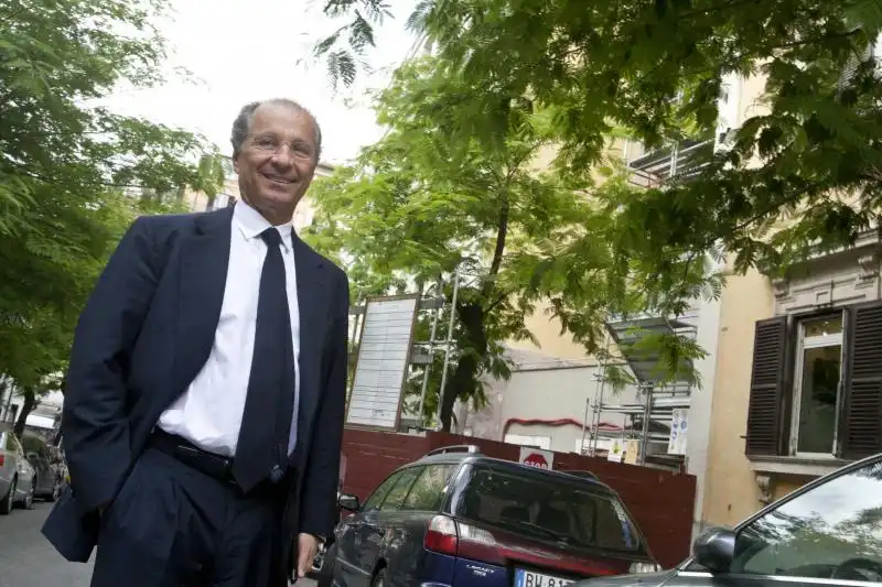 ASSEMBLEA GENERALI DI BANCA DITALIA LUIGI BISIGNANI FOTO LA PRESSE 