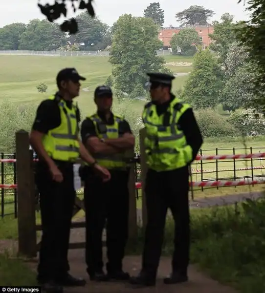 BILDERBERG L ARRIVO E LE MISURE DI SICUREZZA AL WATFORD HOTEL 