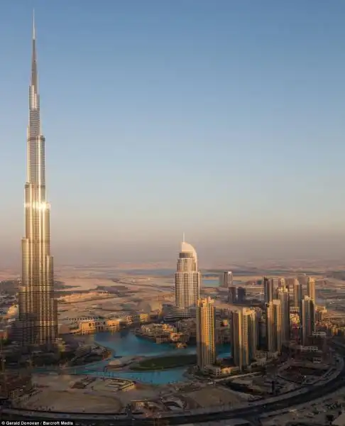 IL BURJ KHALIFA DI DUBAI 