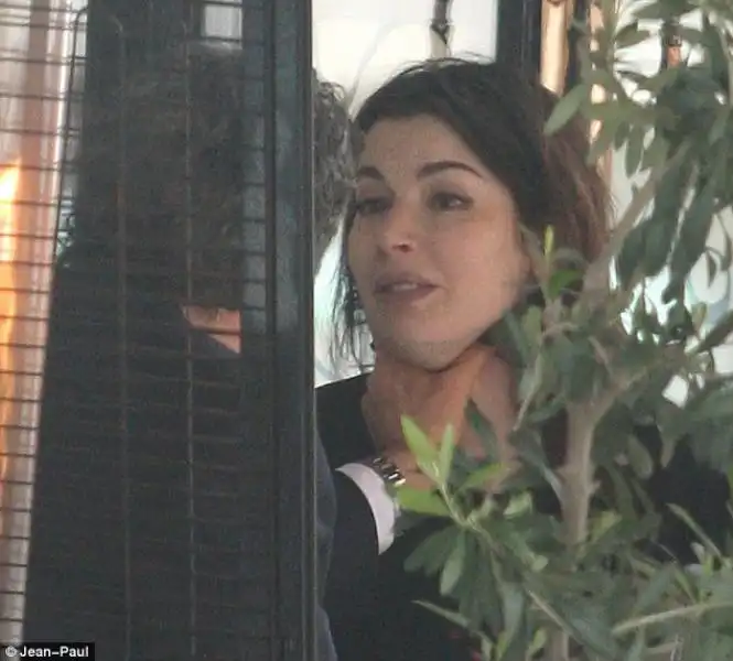 CHARLES SAATCHI LITIGA CON LA MOGLIE NIGELLA LAWSON 