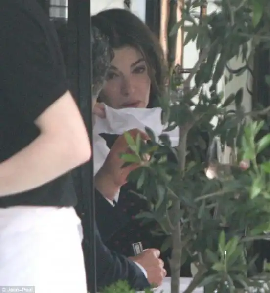 CHARLES SAATCHI LITIGA CON LA MOGLIE NIGELLA LAWSON 