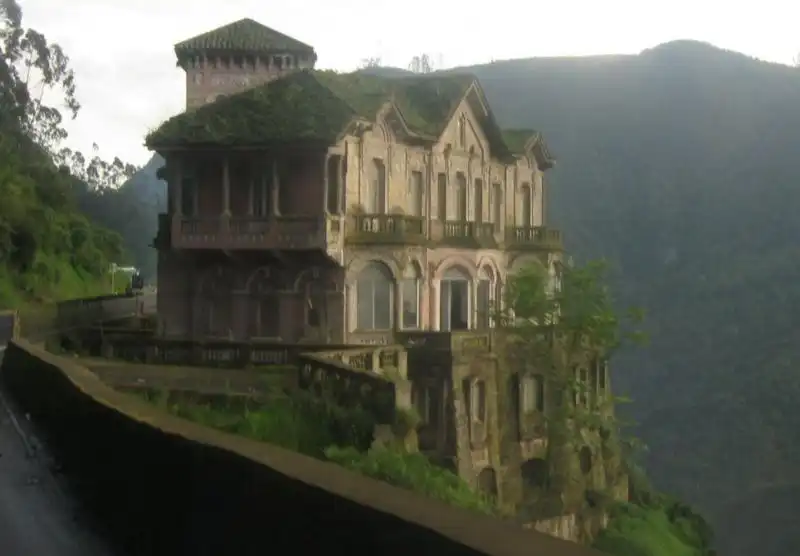 HOTEL DEL SALTO IN COLUMBIA 