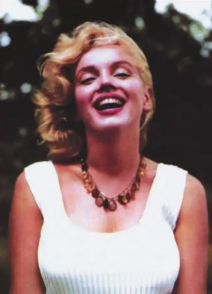 MARILYN MONROE 