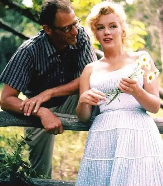 MARILYN MONROE E ARTHUR MILLER 