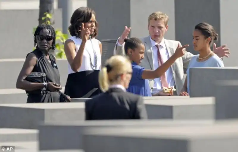 MICHELLE OBAMA E LE FIGLIE A BERLINO 