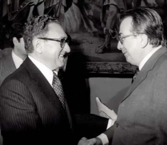 OTTOBRE settantasette- ANDREOTTI INCONTRA HENRY KISSINGER