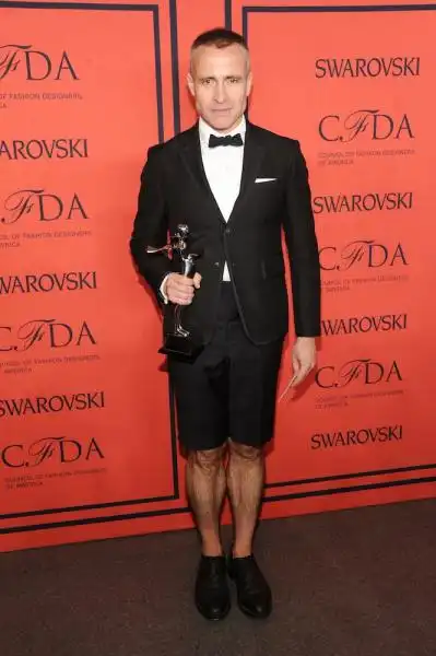 THOM BROWNE PREMIO MIGLIOR DESIGNER PER UOMINI 