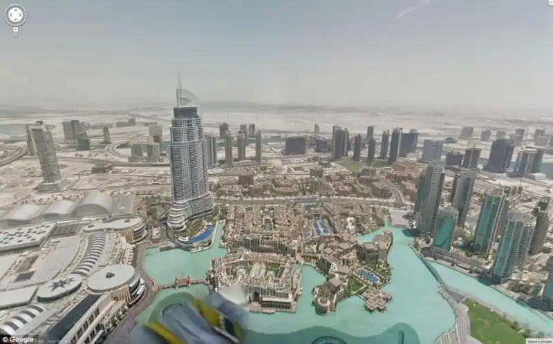 VISTA DAL BURJ KHALIFA IL GRATTACIELO PI ALTO DEL MONDO DA GOOGLE STREET VIEW 