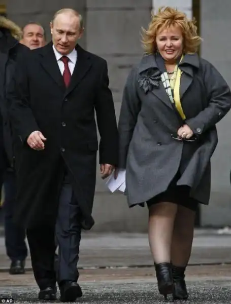 VLADIMIR PUTIN E LYUDMILA 