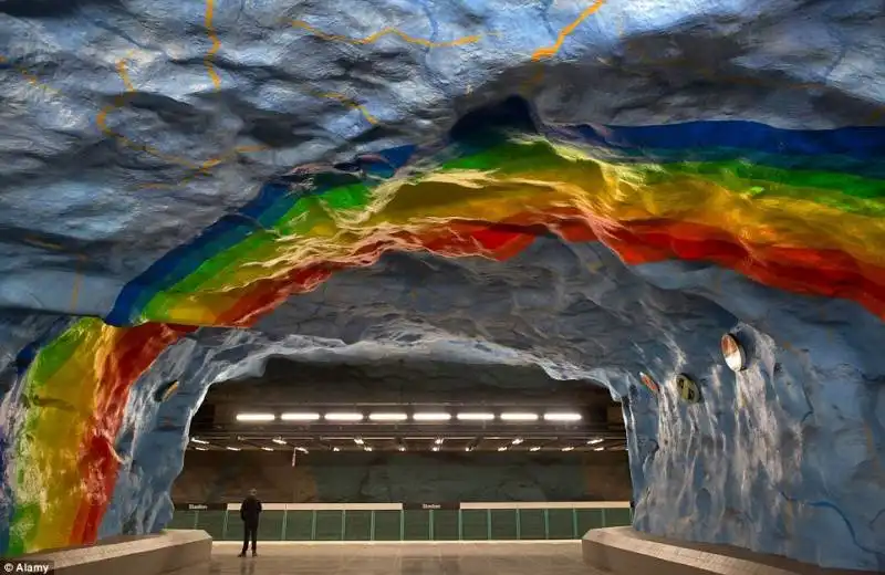 arcobaleno metro stoccolma