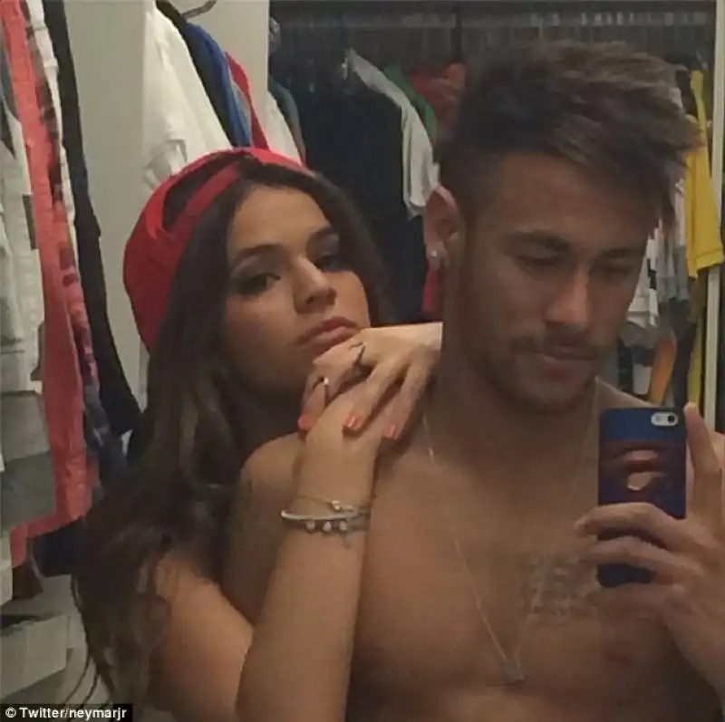 neymar e la fidanzata gabriella lenzi