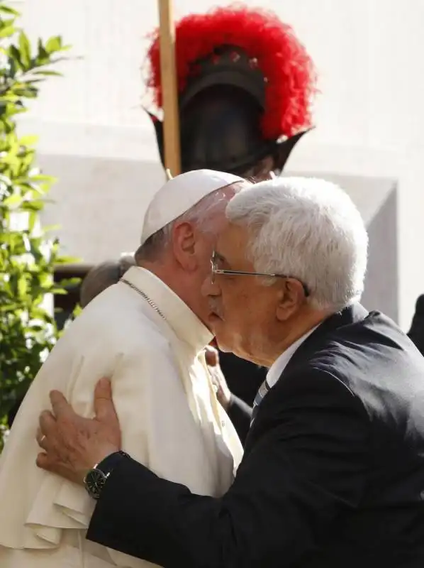 papa francesco riceve abu mazen shimon peres e fouad twal 3