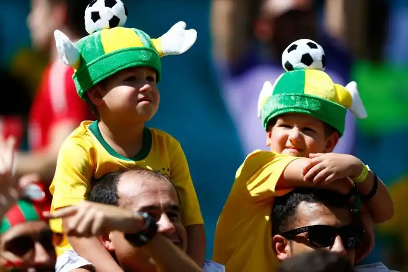 piccoli tifosi brasiliani