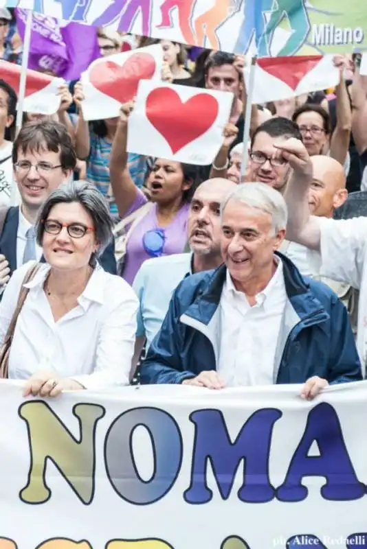 pisapia in corteo