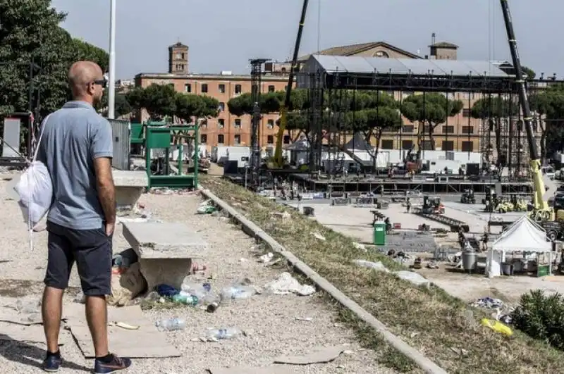 rifiuti circo massimo rolling stones 2