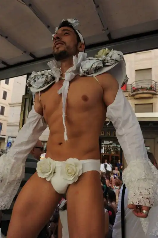 roma pride 2014   pacco di natale  98