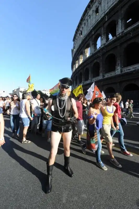 roma pride 2014   tutore dell'ordine  140