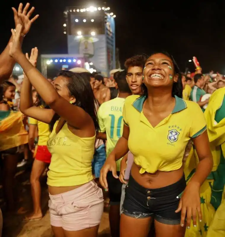 tifosi brasiliani in festa 