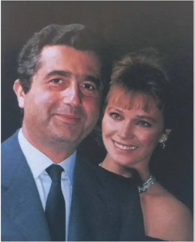 CARLO DE BENEDETTI - LAURA ANTONELLI 