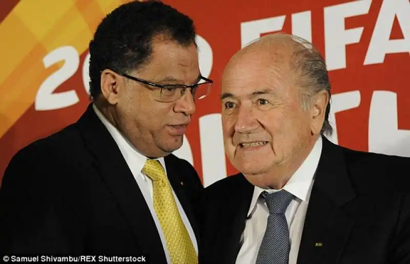 danny jordaan capo del comitato sudafrica 2010 con blatter