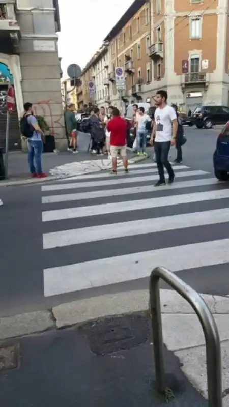 fedez e rocco siffredi in mutande a milano   