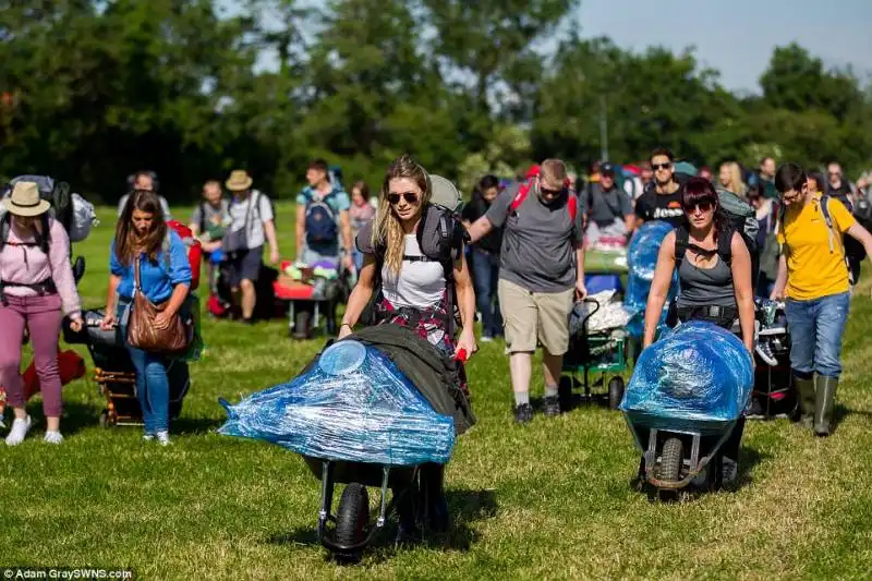 glastonbury festival 13