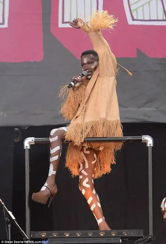 grace jones si esibisce a parklife