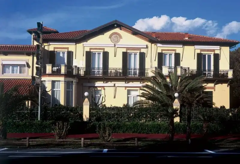 hotel byron di forte dei marmi 