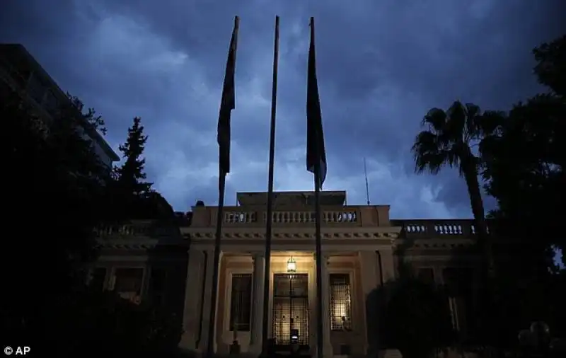 la casa del primo ministro rifiutata da tsipras