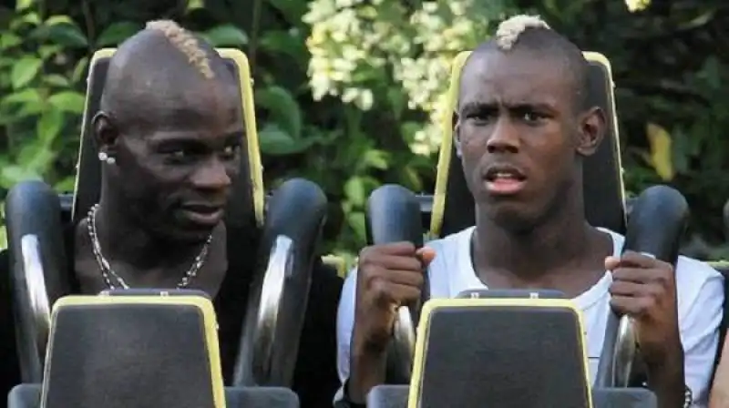 MARIO BALOTELLI FRATELLO