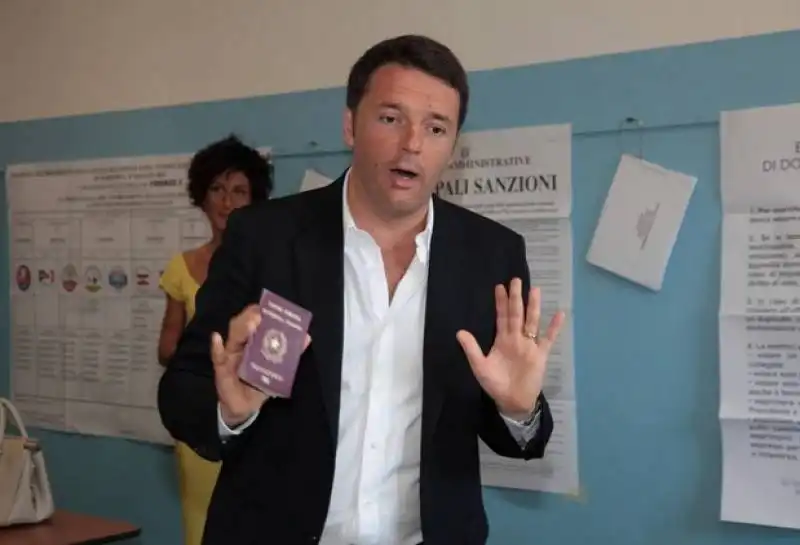 matteo renzi e agnese landini al voto a pontassieve   10