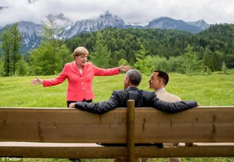 merkel e obama con tom hanks in forrest gump