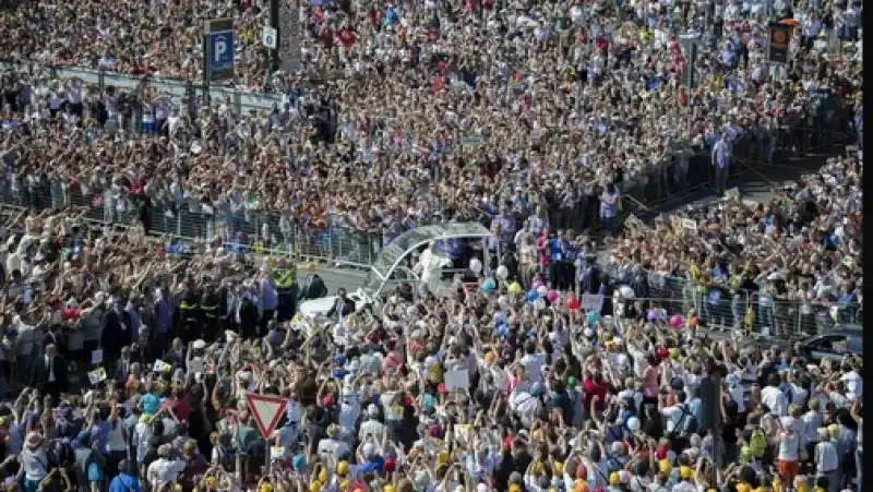 papa bergoglio a torino  2