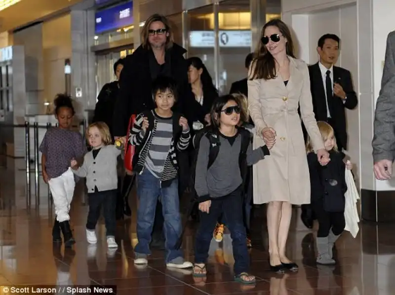 pitt jolie con figli