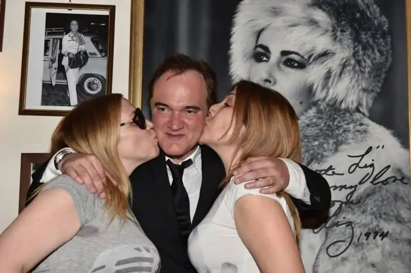 QUENTIN TARANTINO CON FRANCA E ROBERTA ALLA TAVERNA FLAVIA 