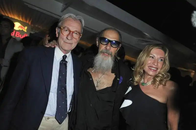 roberto d agostino e vittorio feltri e melania rizzoli