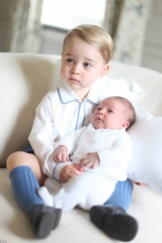 royal babies baby george e charlotte di cambridge   4