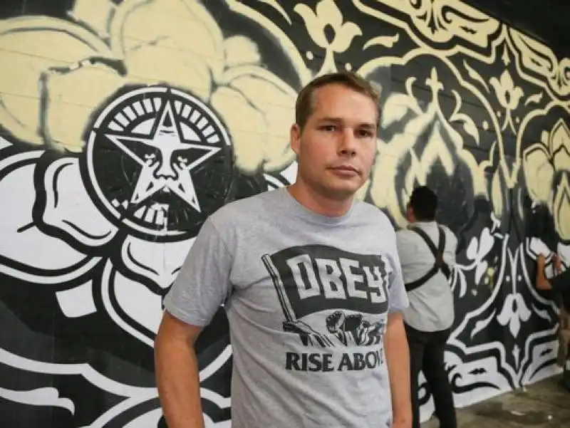 shepard fairey e tag