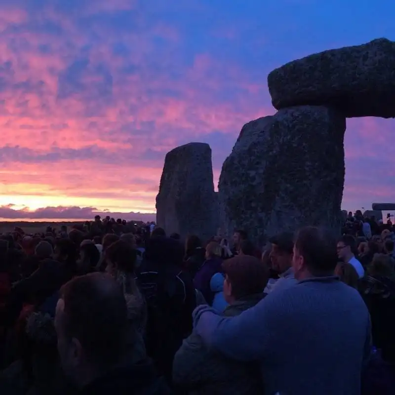 solstizio d estate a stonehenge