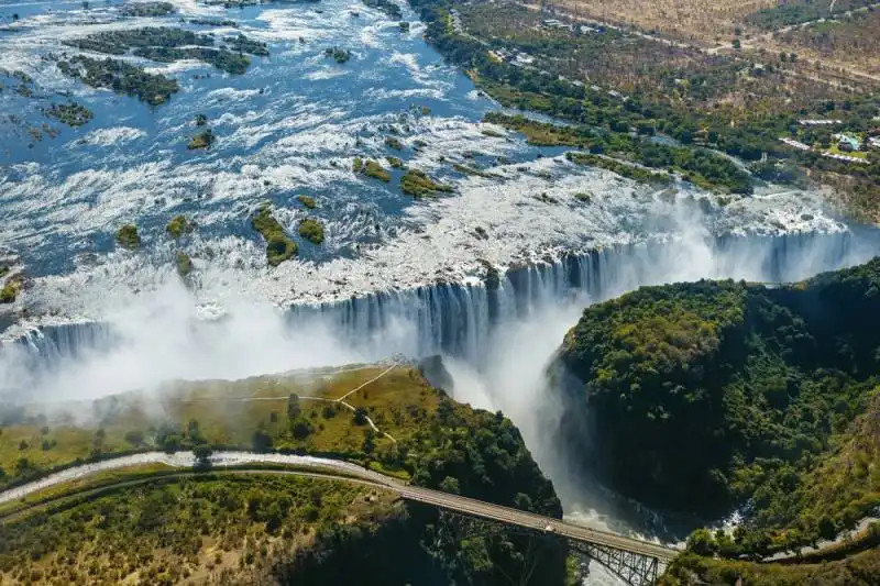 victoria falls, zambia