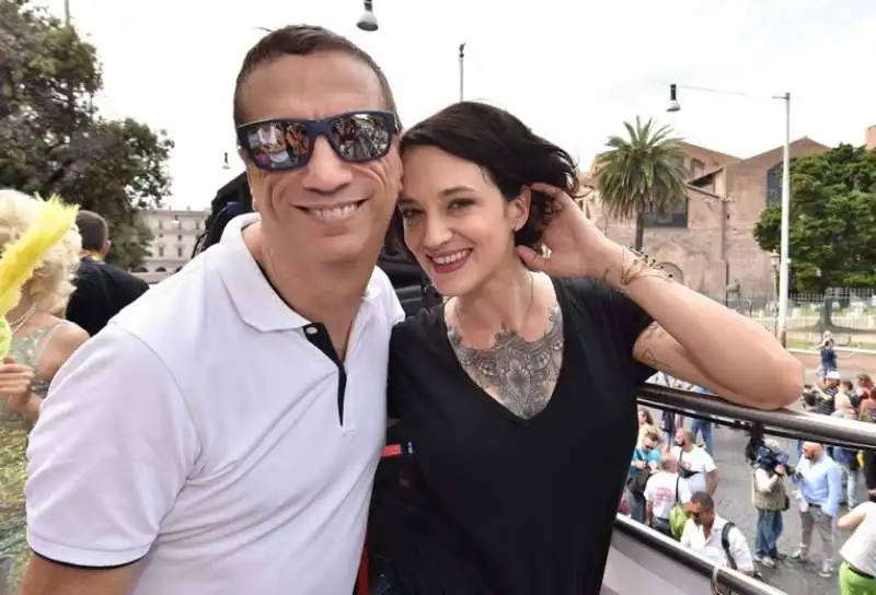 angelo perrone con asia argento