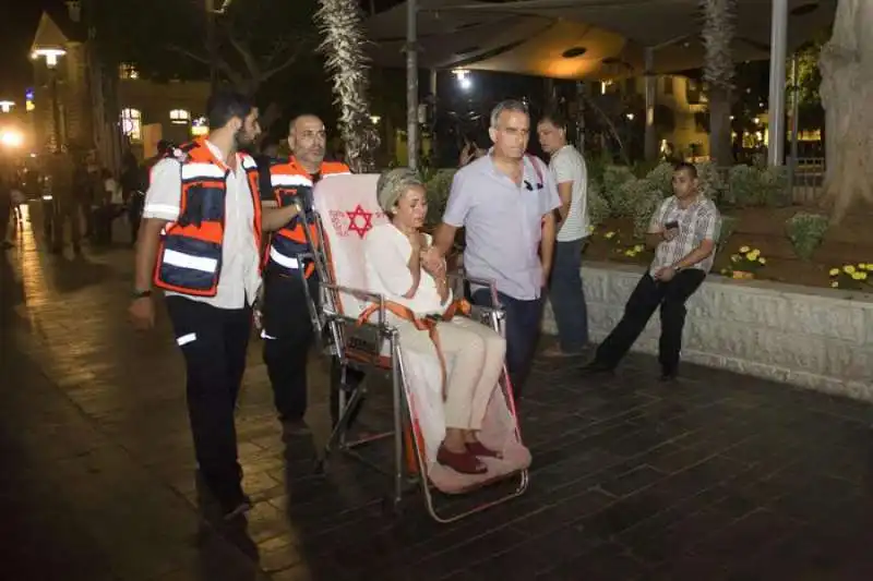 ATTENTATO TERRORISTICO A TEL AVIV