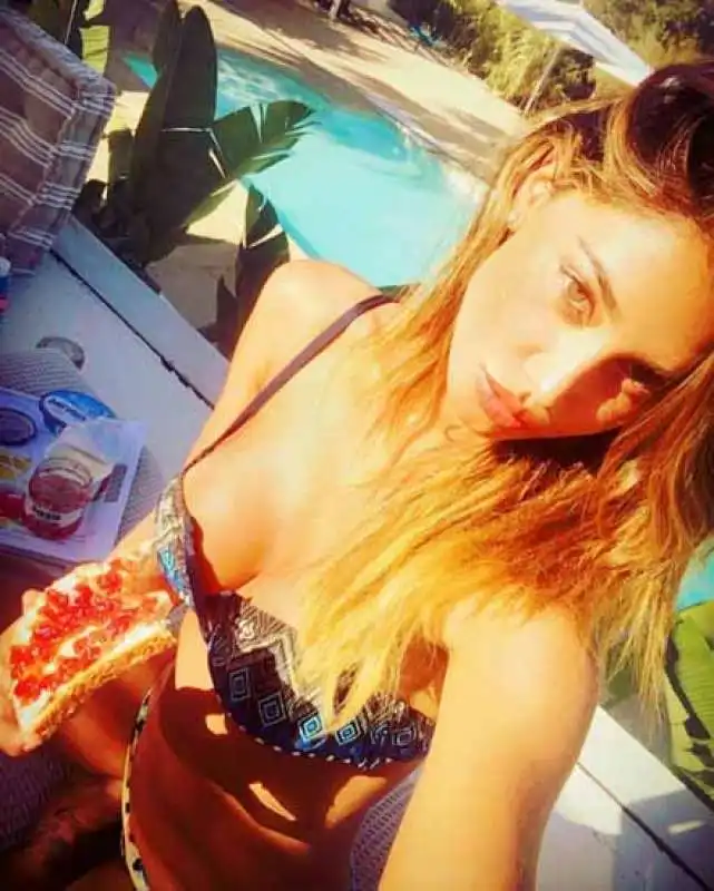 belen  rodriguez  ibiza instagram